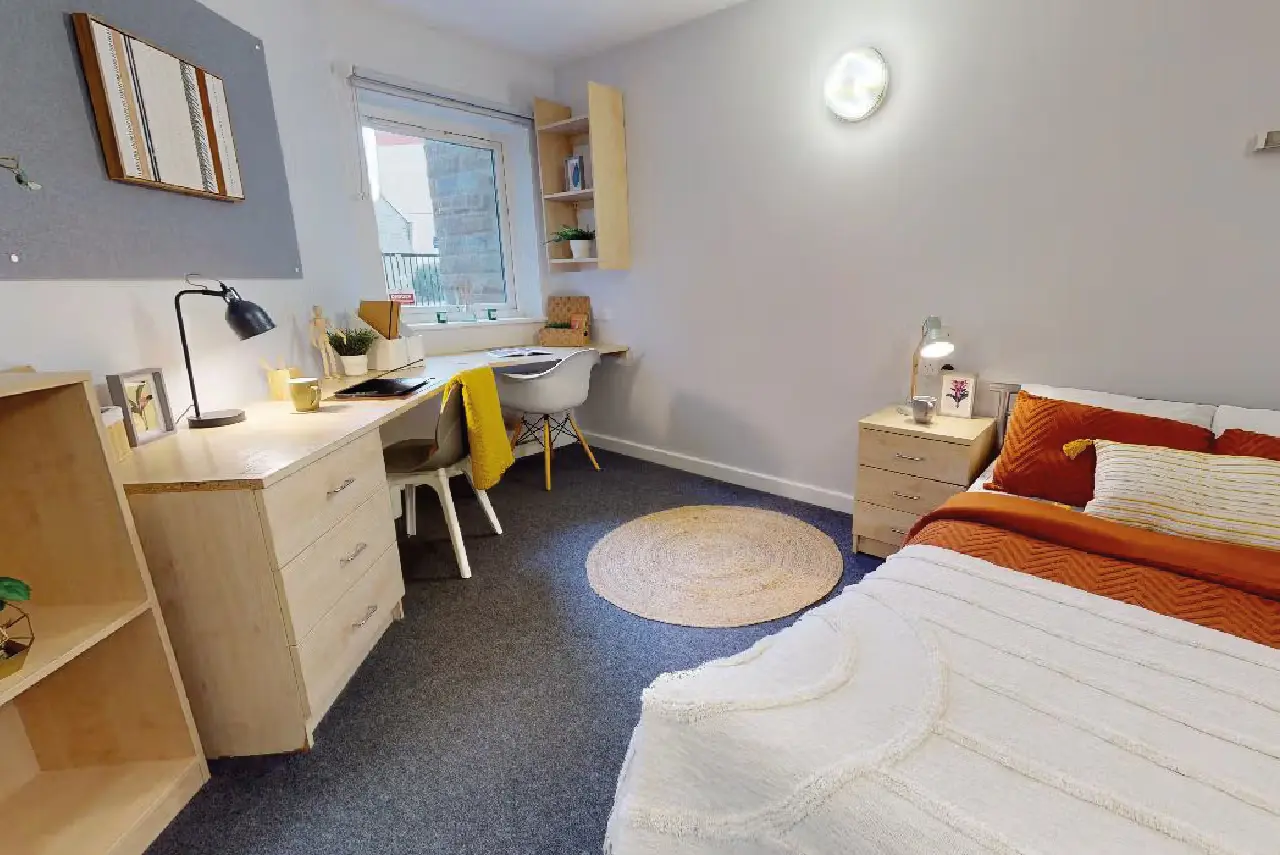 Little Aspley House supporting image